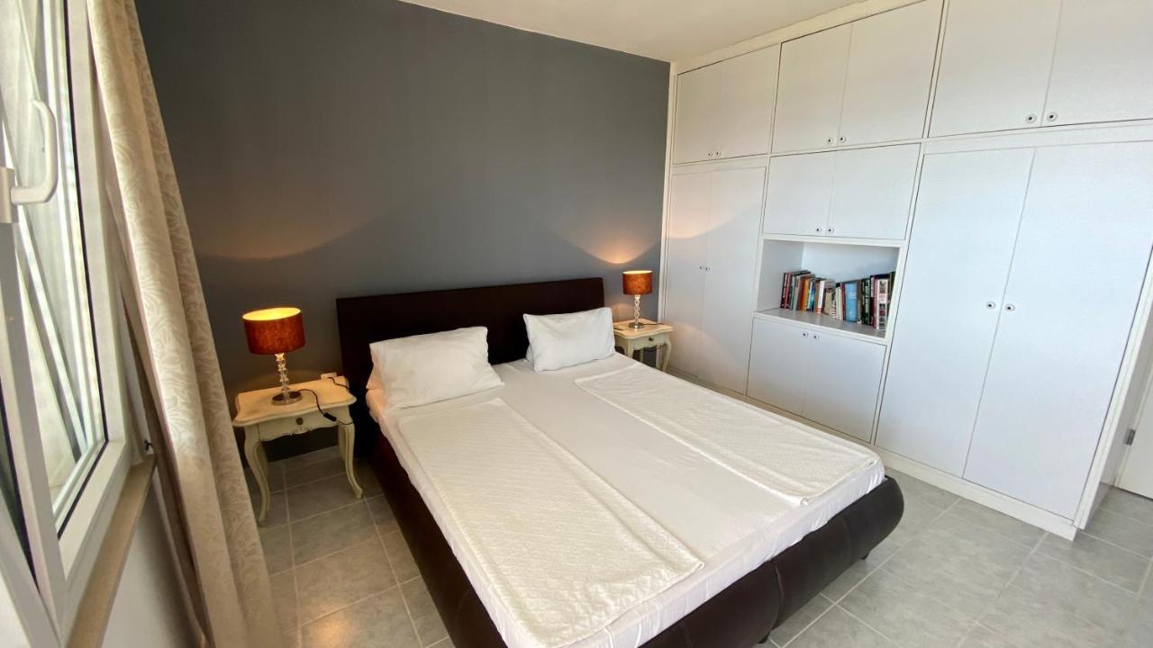 Apartments Jasmina Vinišće Exterior foto